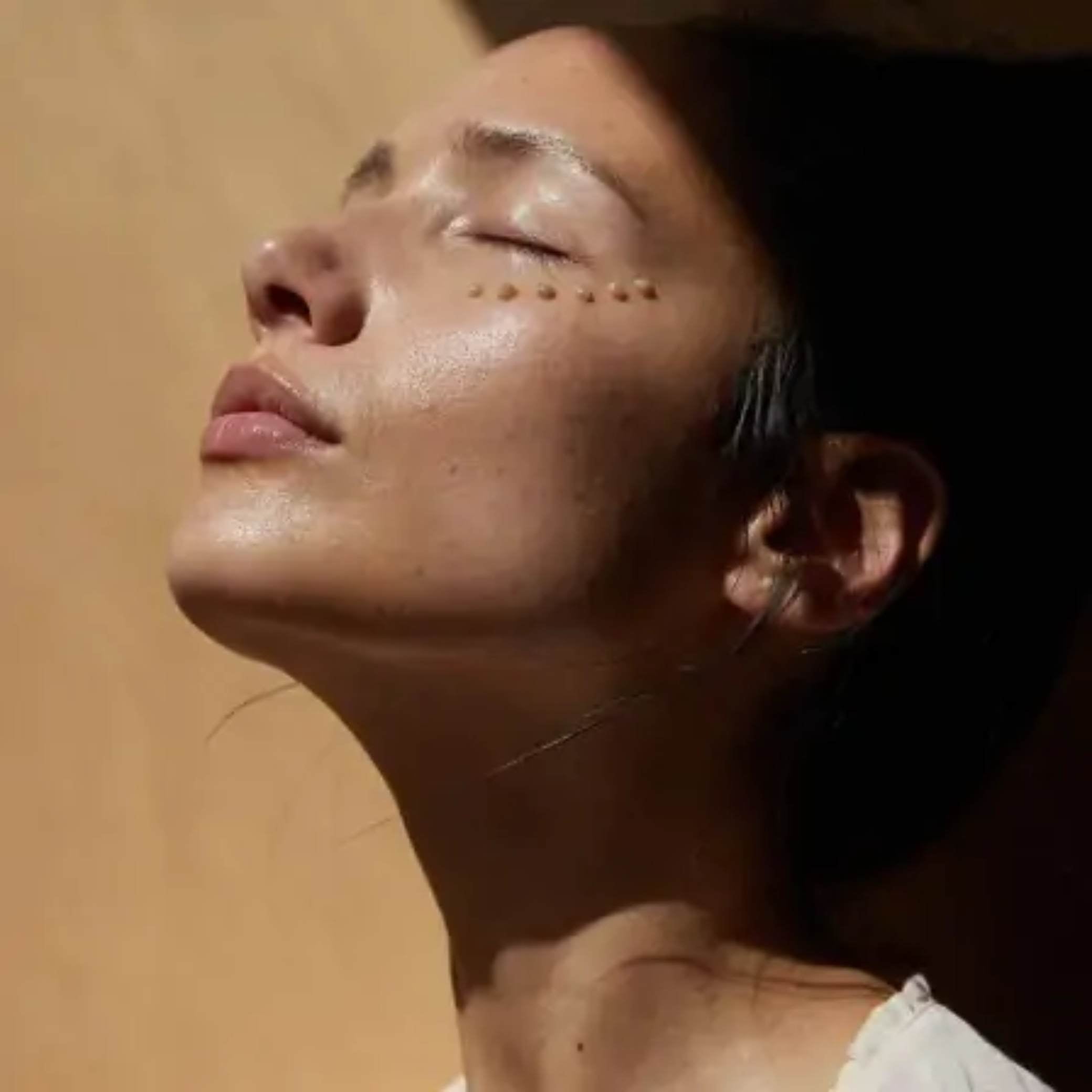 Contorno de ojos reafirmante con cafeína Le Soin Regard