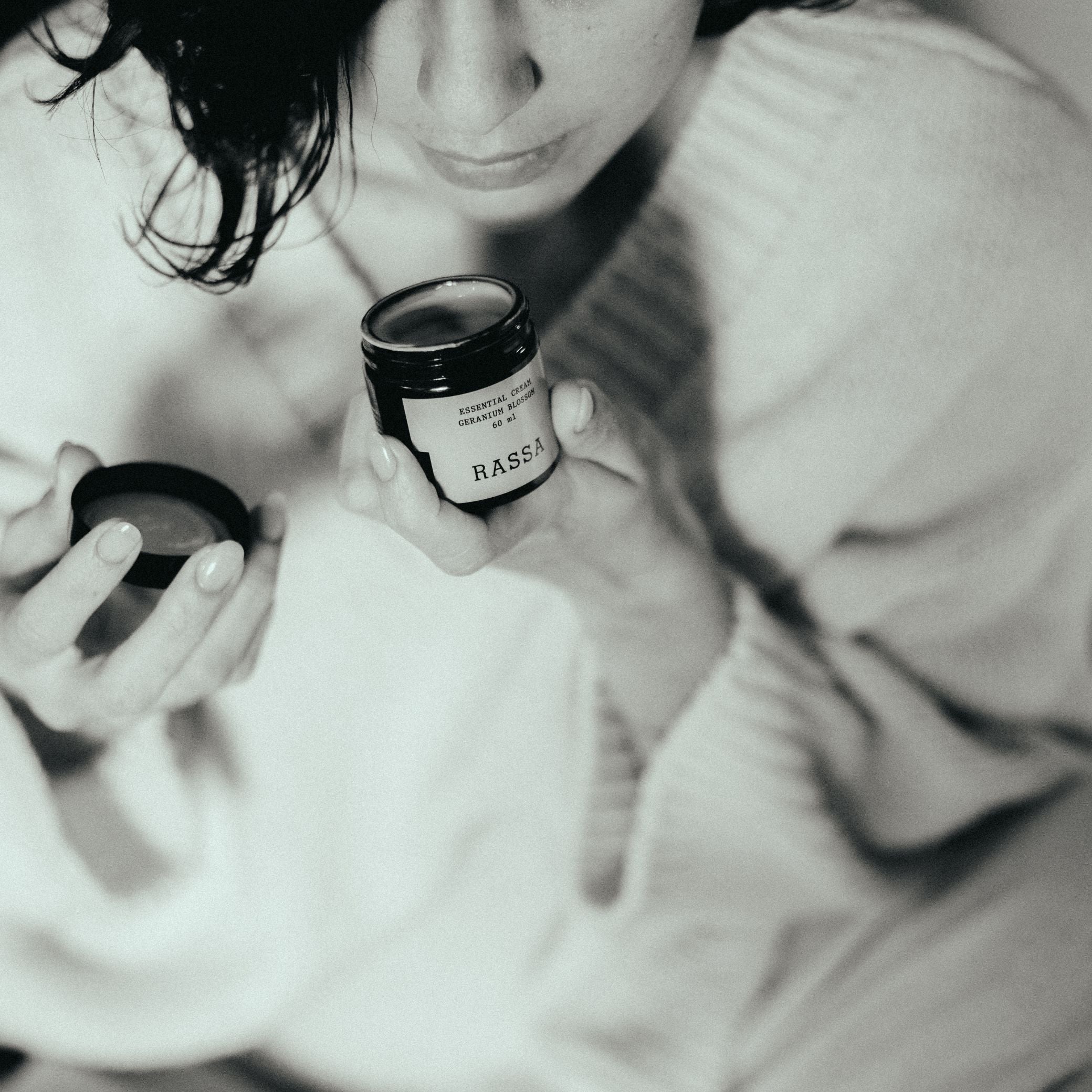 Crema facial hidratante con ácido hialurónico Essential