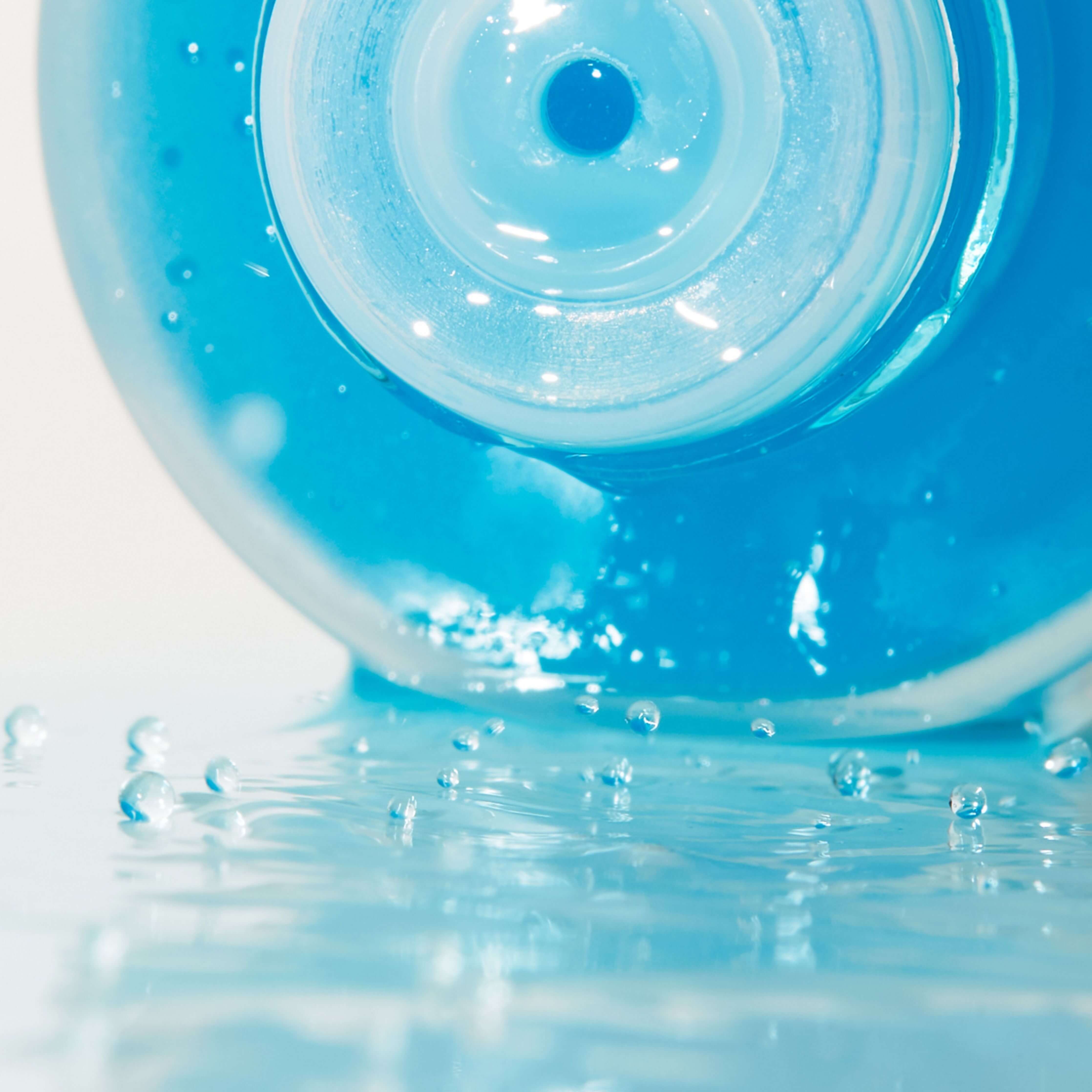 Agua micelar con cúrcuma y albahaca Blue Aura