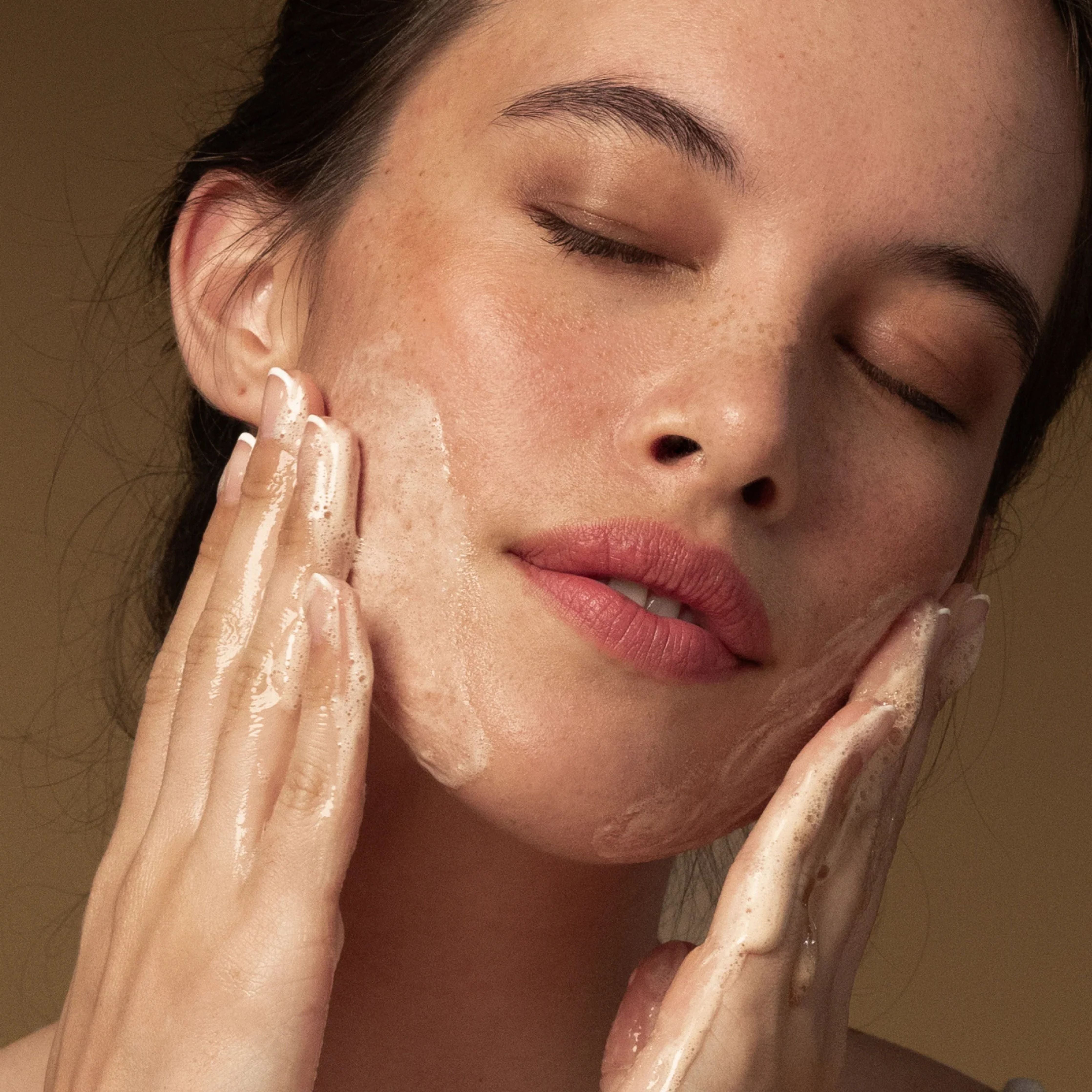 Gel nettoyant éclaircissant et régulateur Juliette