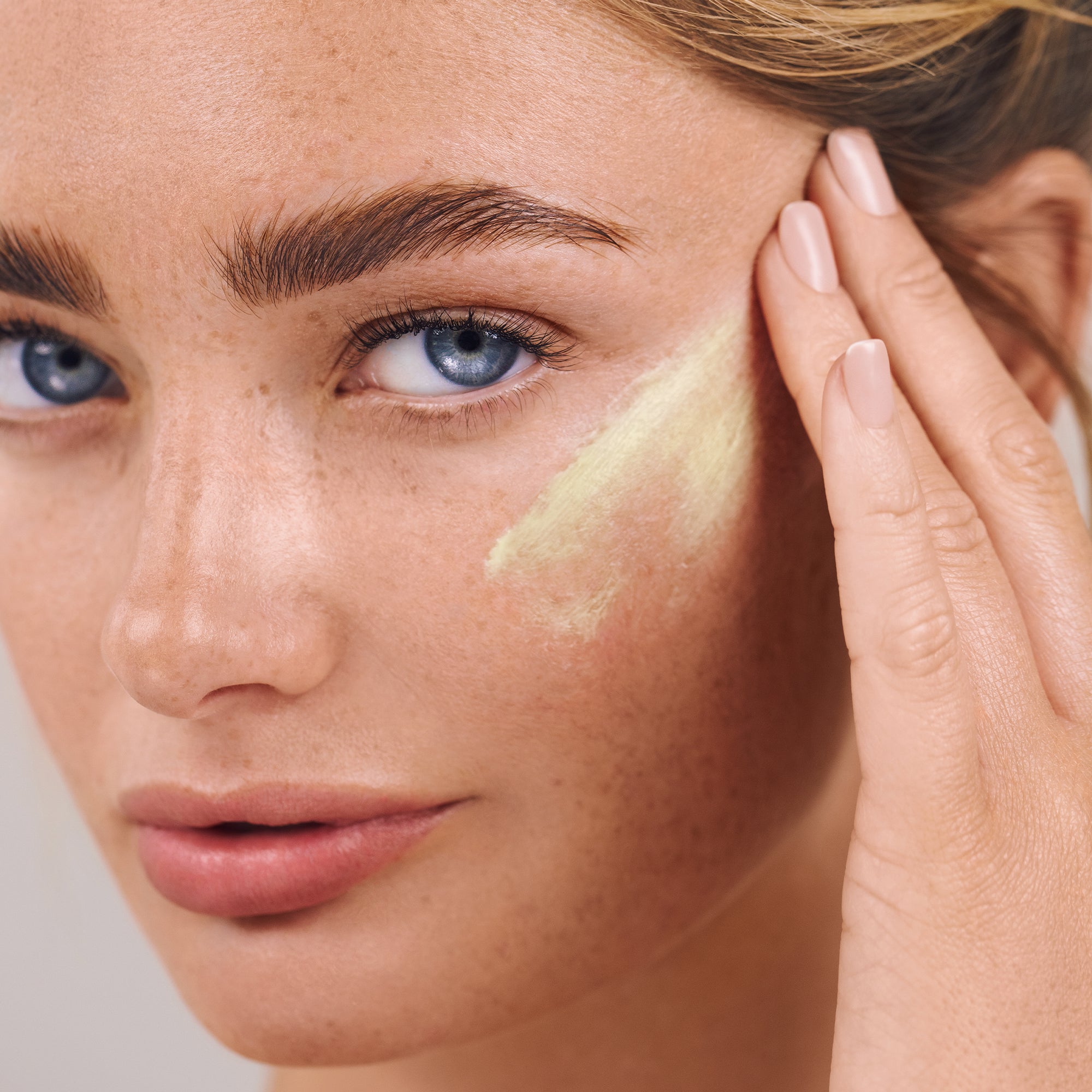 Crema fluida con ácido hialurónico Green Smoothie Quenching