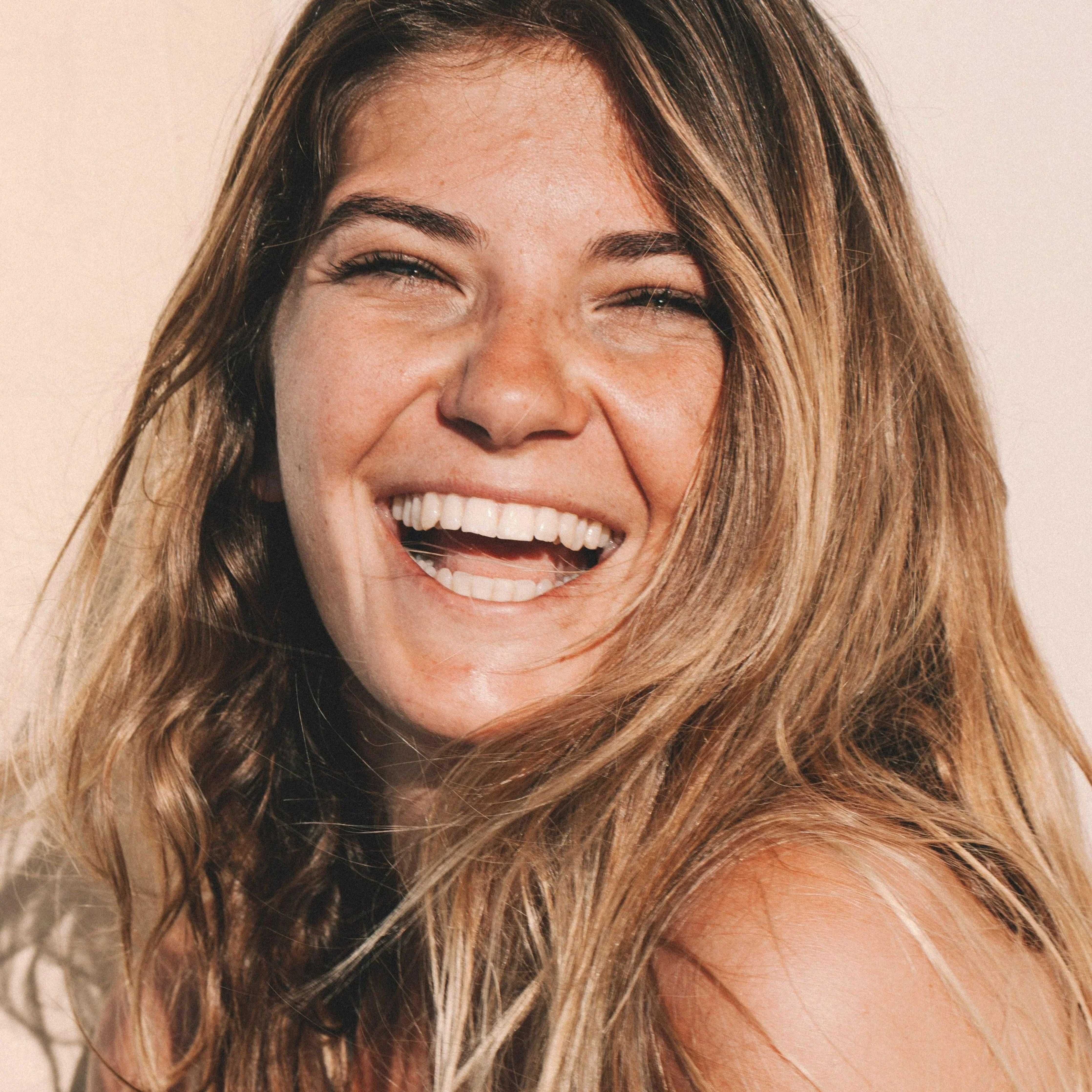 Crème solaire à l'huile sèche pour le visage, les cheveux et le corps SPF30+