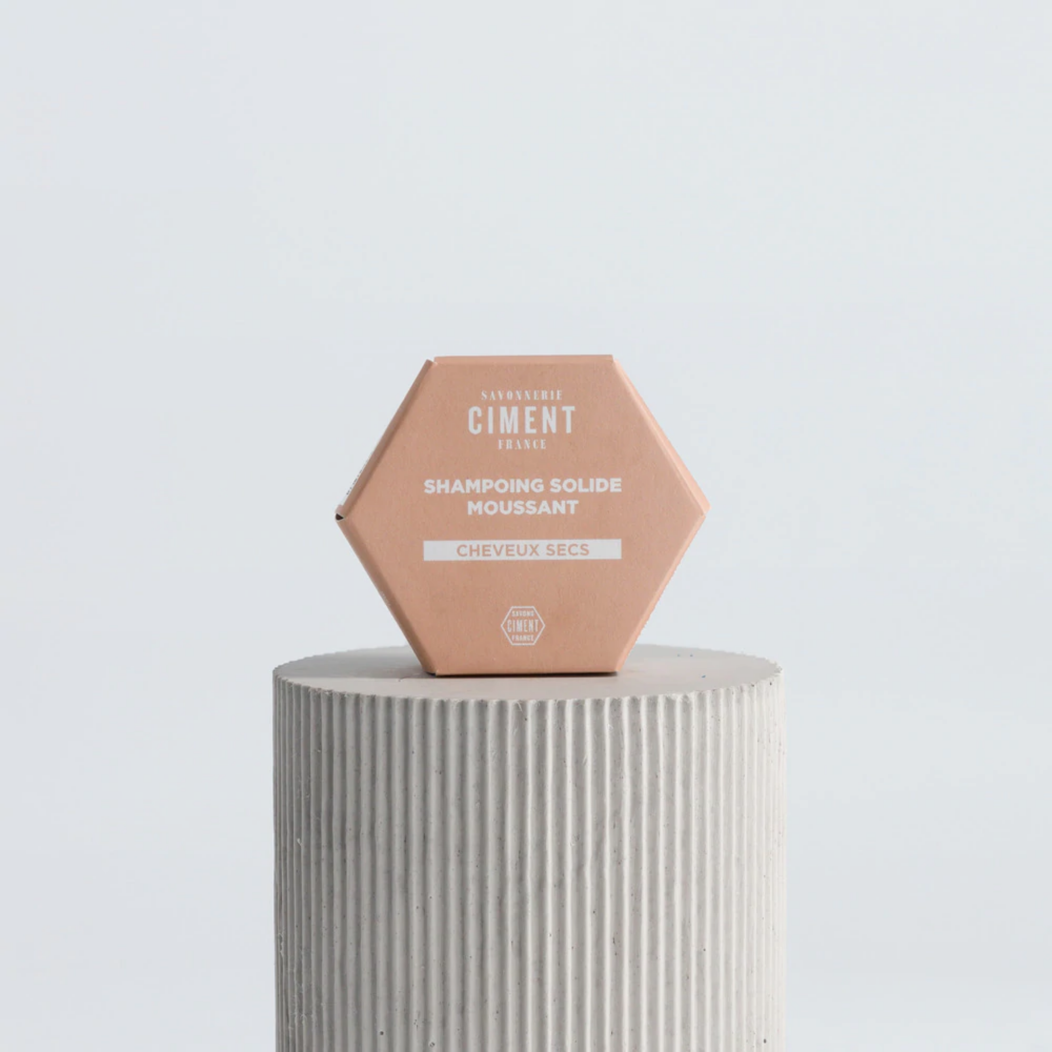 Shampoing solide pour cheveux secs