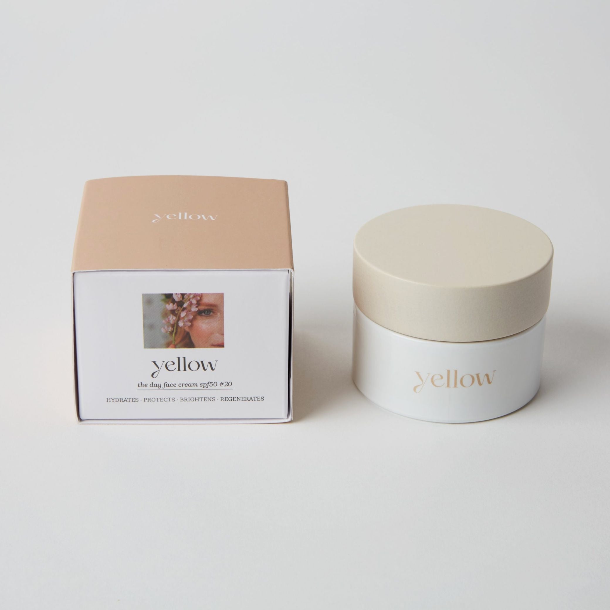 Crema facial con color y SPF50