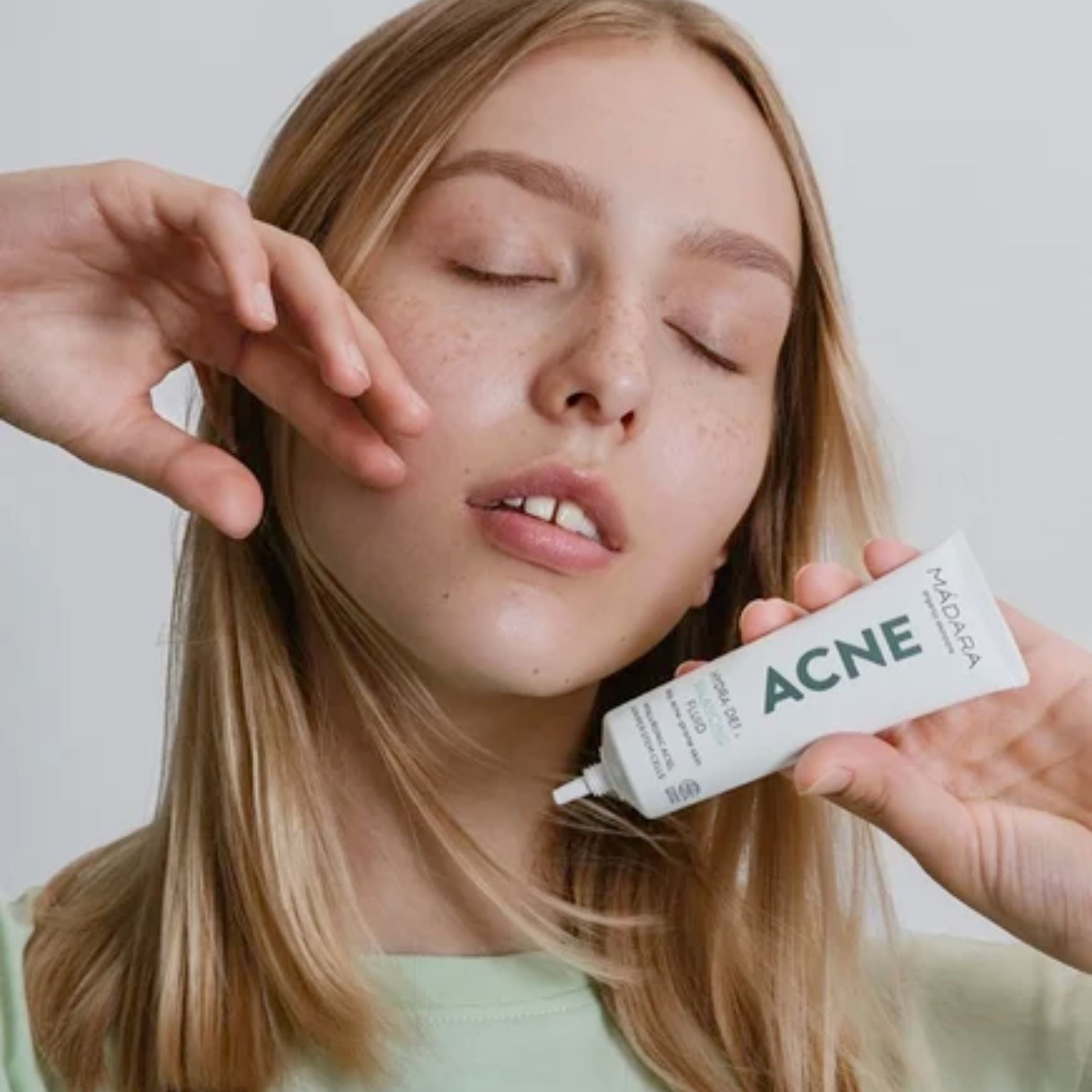 Fluide Équilibrant Hydra-Derm ACNE