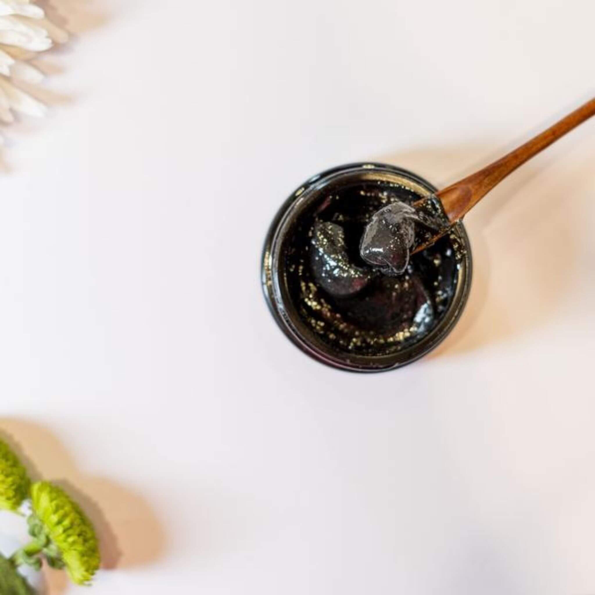 Detoxify: Regenerating and illuminating 2in1 mask and scrub