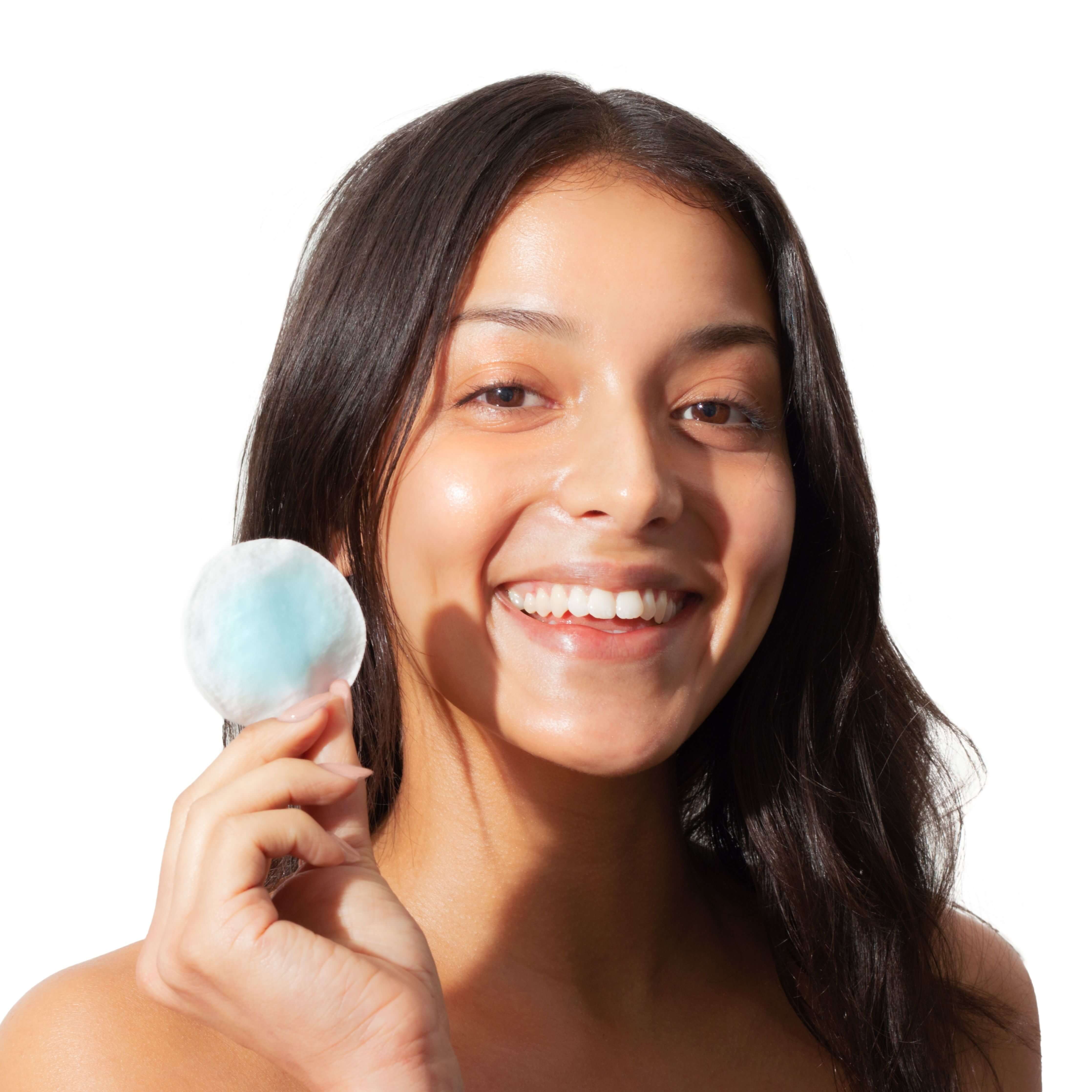 Agua micelar con cúrcuma y albahaca Blue Aura