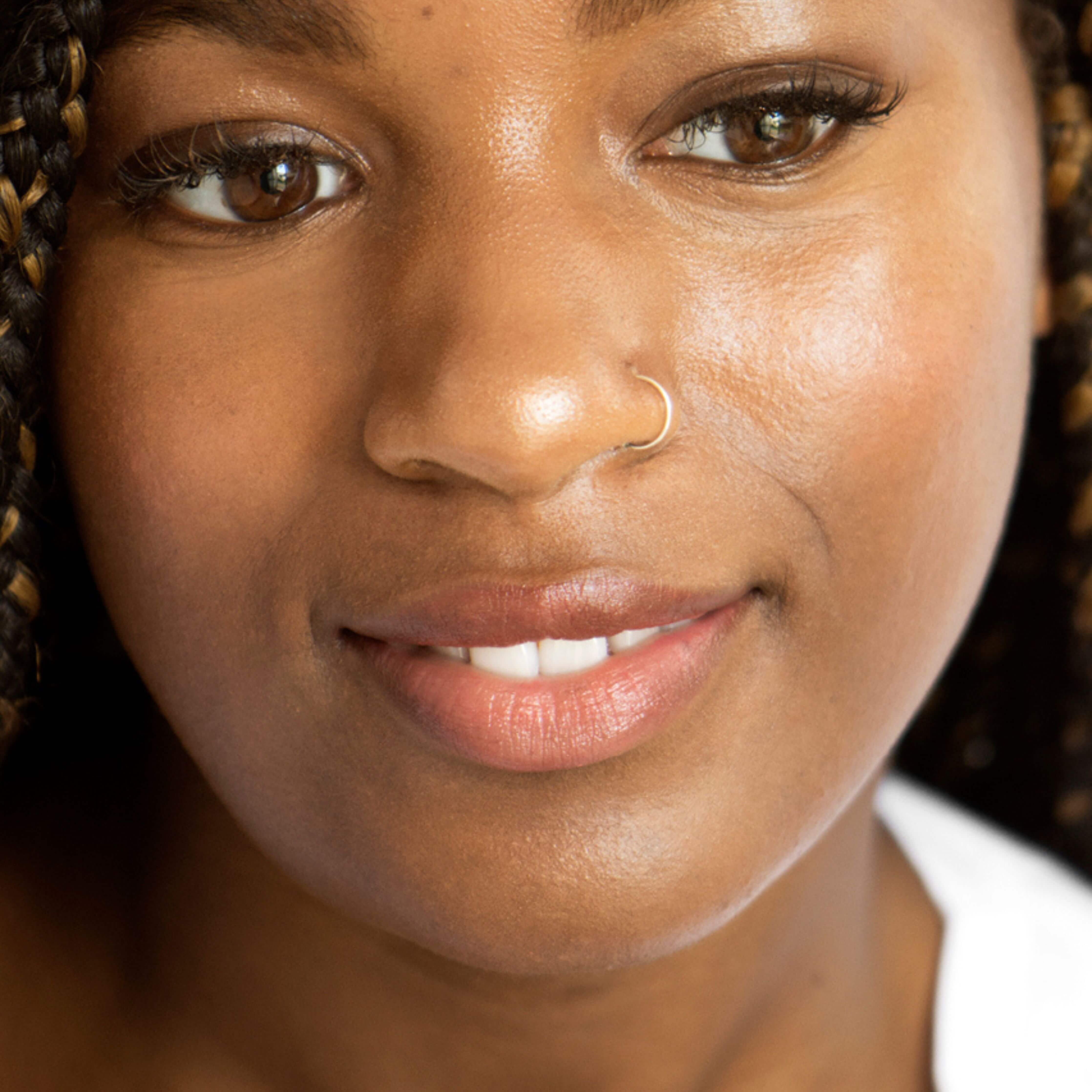 Eye pencil with jojoba