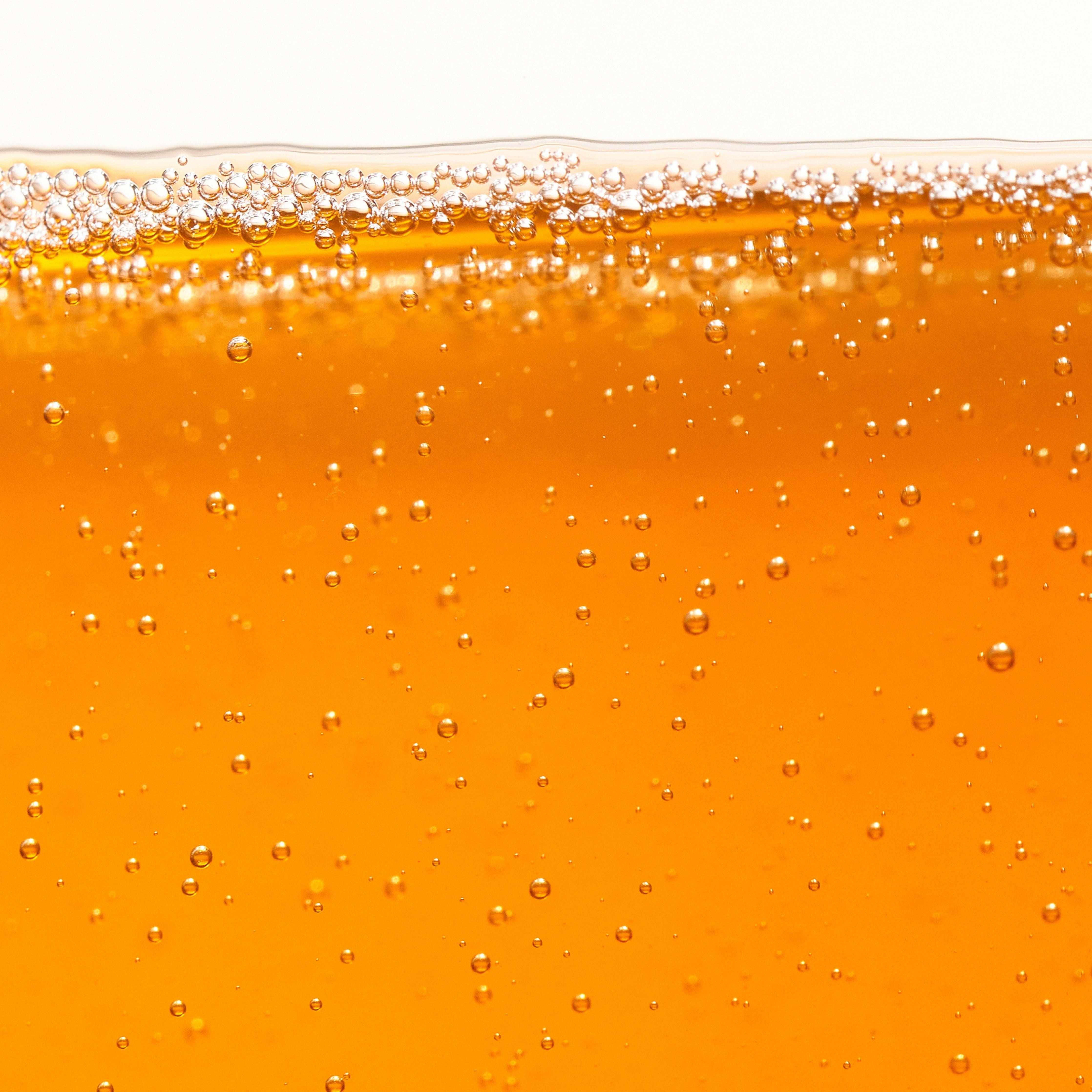 Tónico exfoliante con PHA y rosa mosqueta Bright now™